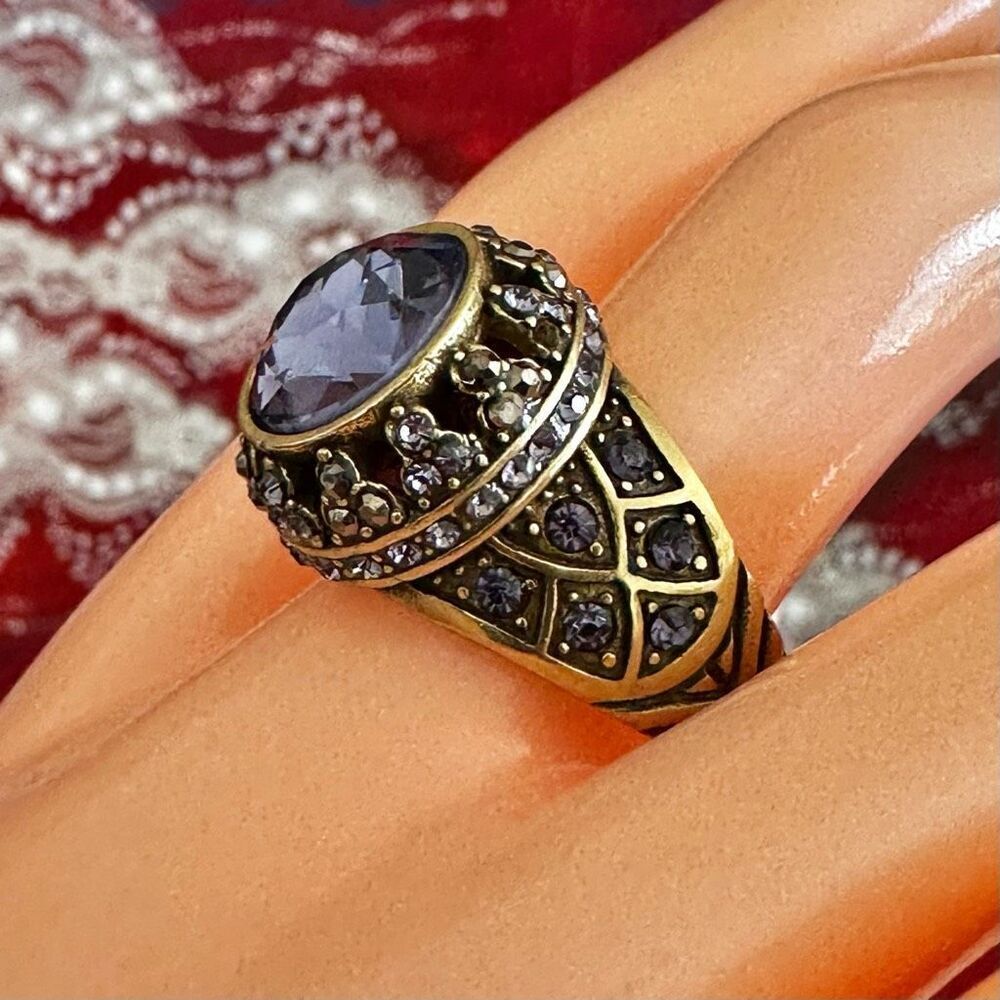 Heidi Daus Lavender Crystal Statement Ring - Picture 4 of 13